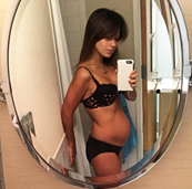 Yoga instructor Hilaria Baldwin after giving birth (source: Instagram)
