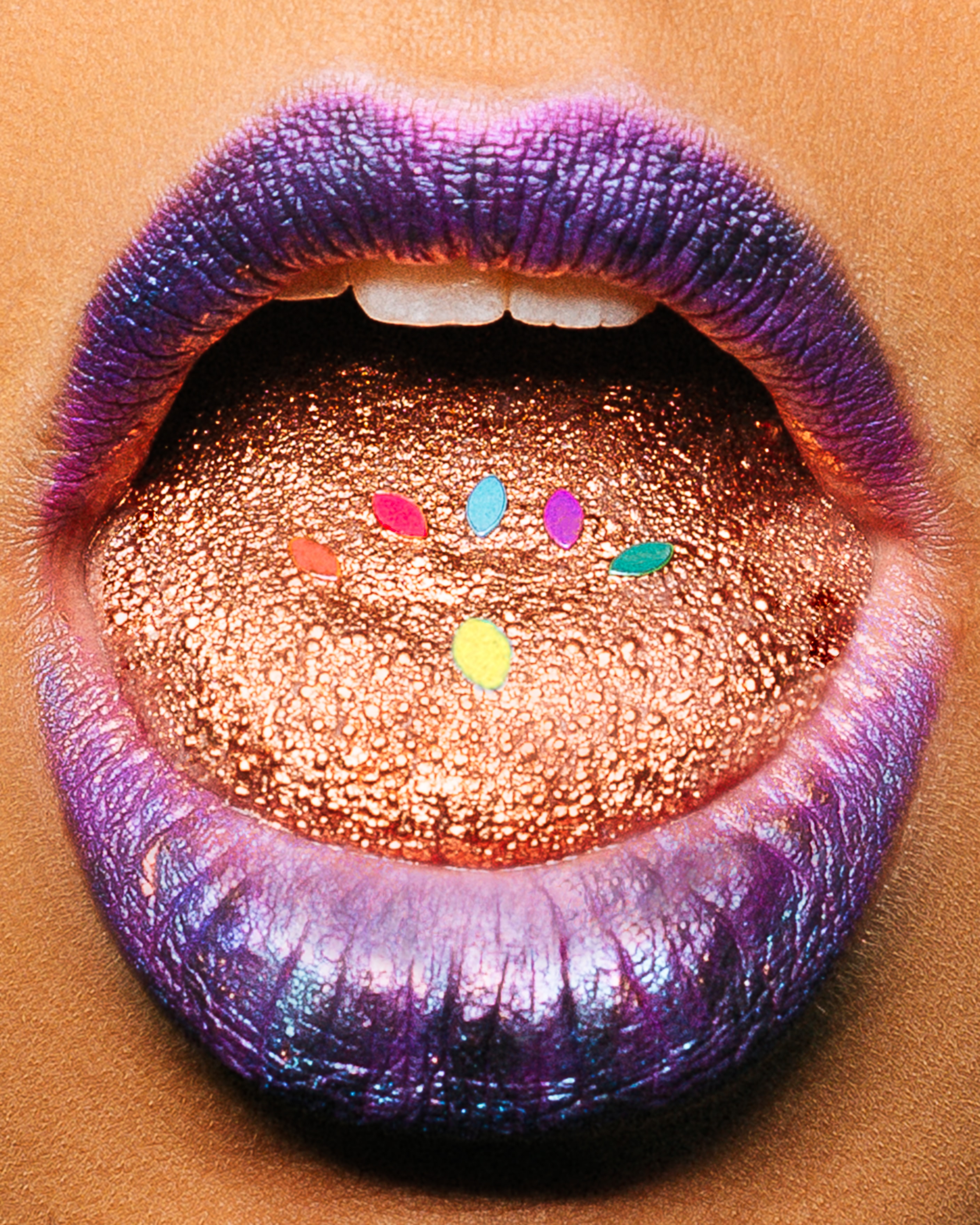 Plus de 9 personnes sur 10 se disent excitées par les mots de leur partenaire. Photo : Wei Ding/Unsplash