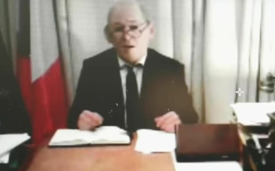 “Le Masque”, documentaire Netflix sur Gilbert Chikli, nous apprend que ses différents vols d’identité lui auront rapporté 100 millions d’€