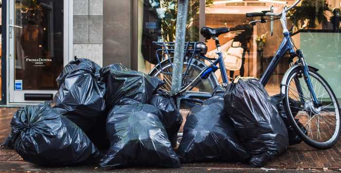 8.000 tonnes de déchets, alimentaires ou non, s'entassaient dans la moitié des arrondissements de Paris..