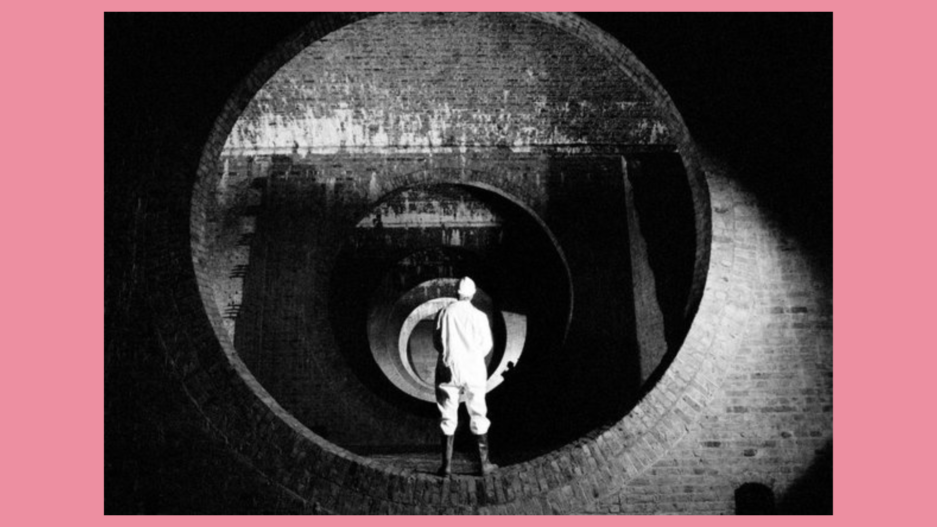 Sewer workers - 1992 © Mark Power