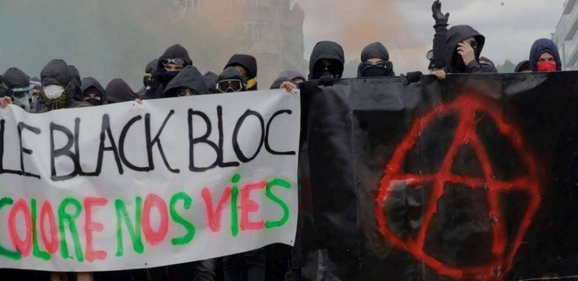 En cherchant à en découdre systématiquement avec les forces de l'ordre, les black blocs, et autres Ultras, dénaturent les manifestations, oblitèrent les motivations de celles-ci et réduisent finalement leur impact, détourné vers un affrontement "violences illégitimes v/s violences légitimes", qui n'a plus rien à voir le débat d'origine…&nbsp;