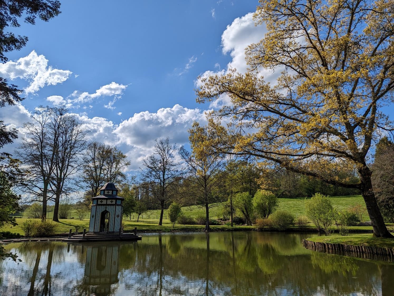 Le pavillon turc du parc floral. 1€ la carte postale. Infos en mp.