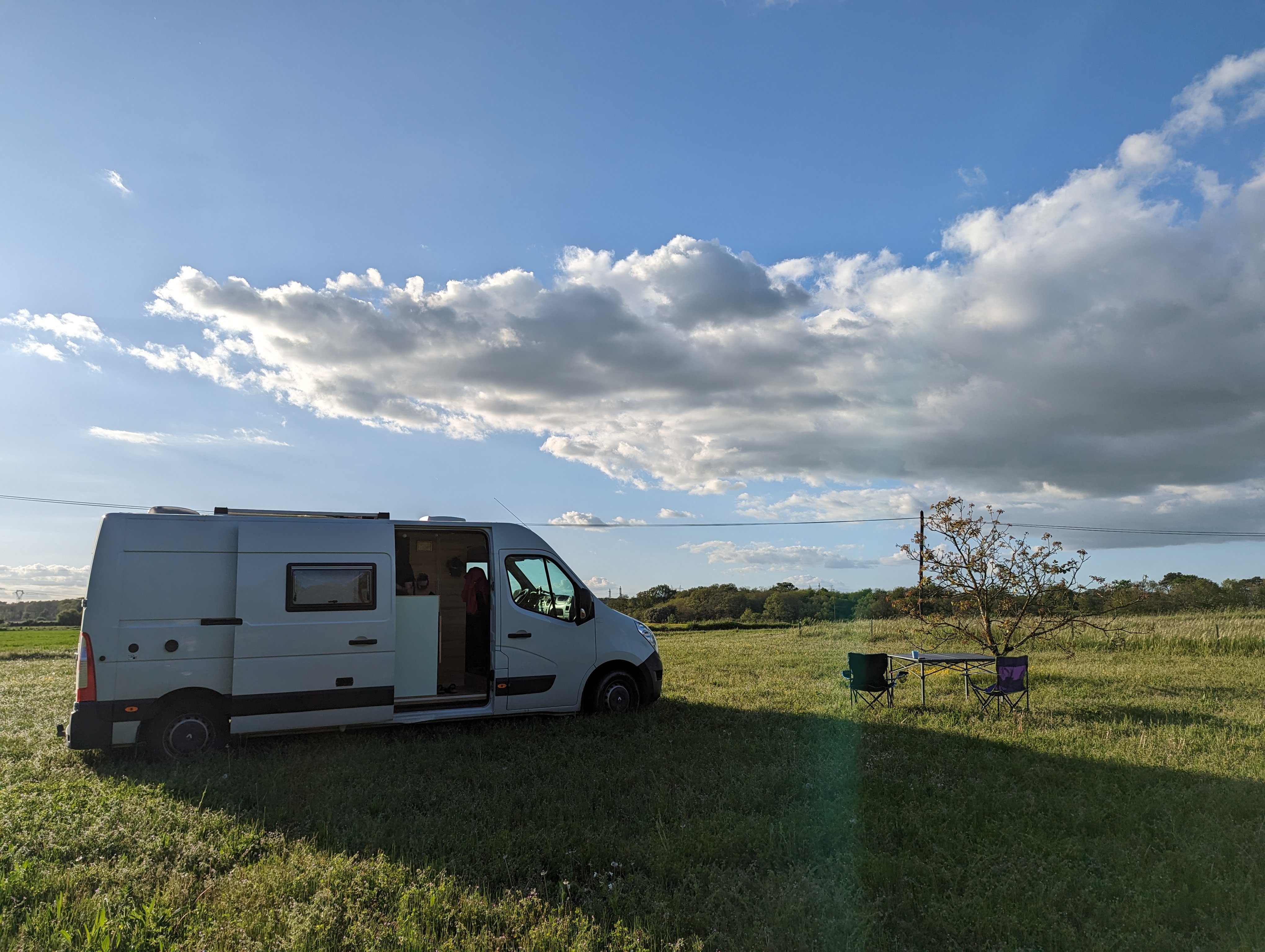 Au milieu de presque rien.
