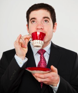 « Ridicule ! Et pis quoi encore, les olives vertes et noires viennent du même arbre ? »