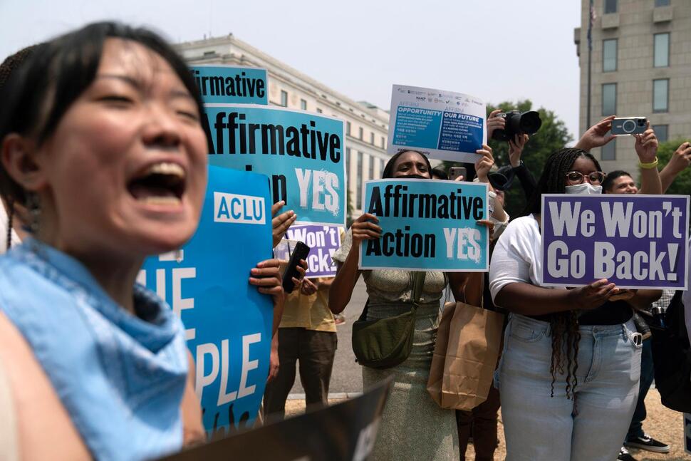 Manifestation de mécontents devant la Cour suprême des États-Unis à Washington cette semaine. Image: AP Photo/Jose Luis Magana