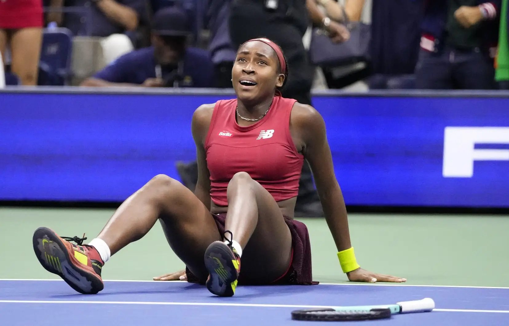 Tout le monde debout pour une championne à terre parce qu'elle a gagné - Coco Gauff