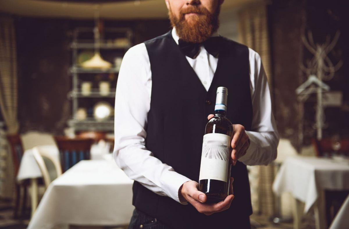 «&nbsp;Si vous n’êtes pas sûr pour le Veuve Cliquet, je peux vous proposer un Clos Rougeaud.&nbsp;»