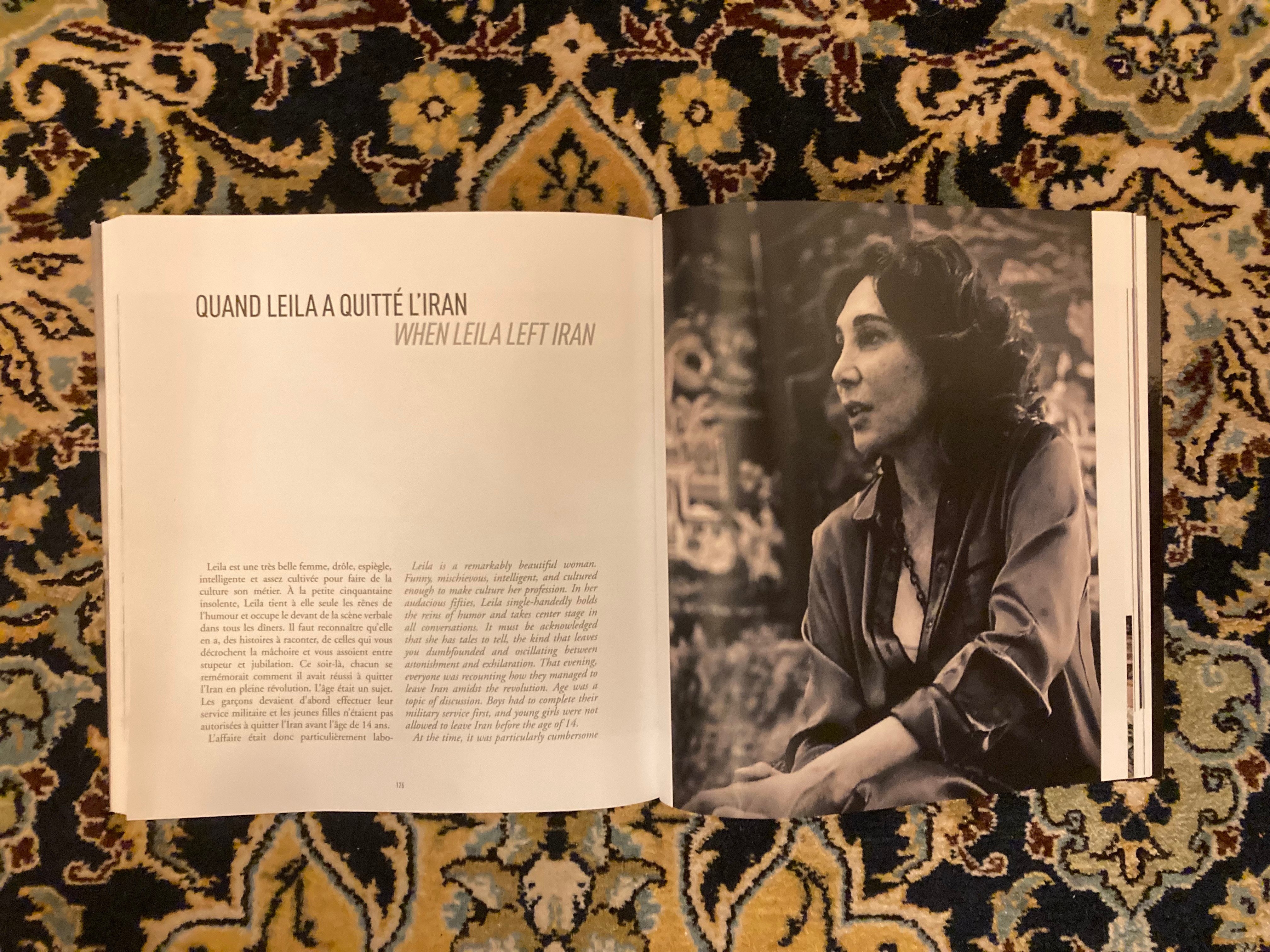 Le livre "Iran In/Out"  (éd. PLON) est rédigé en français et en anglais.