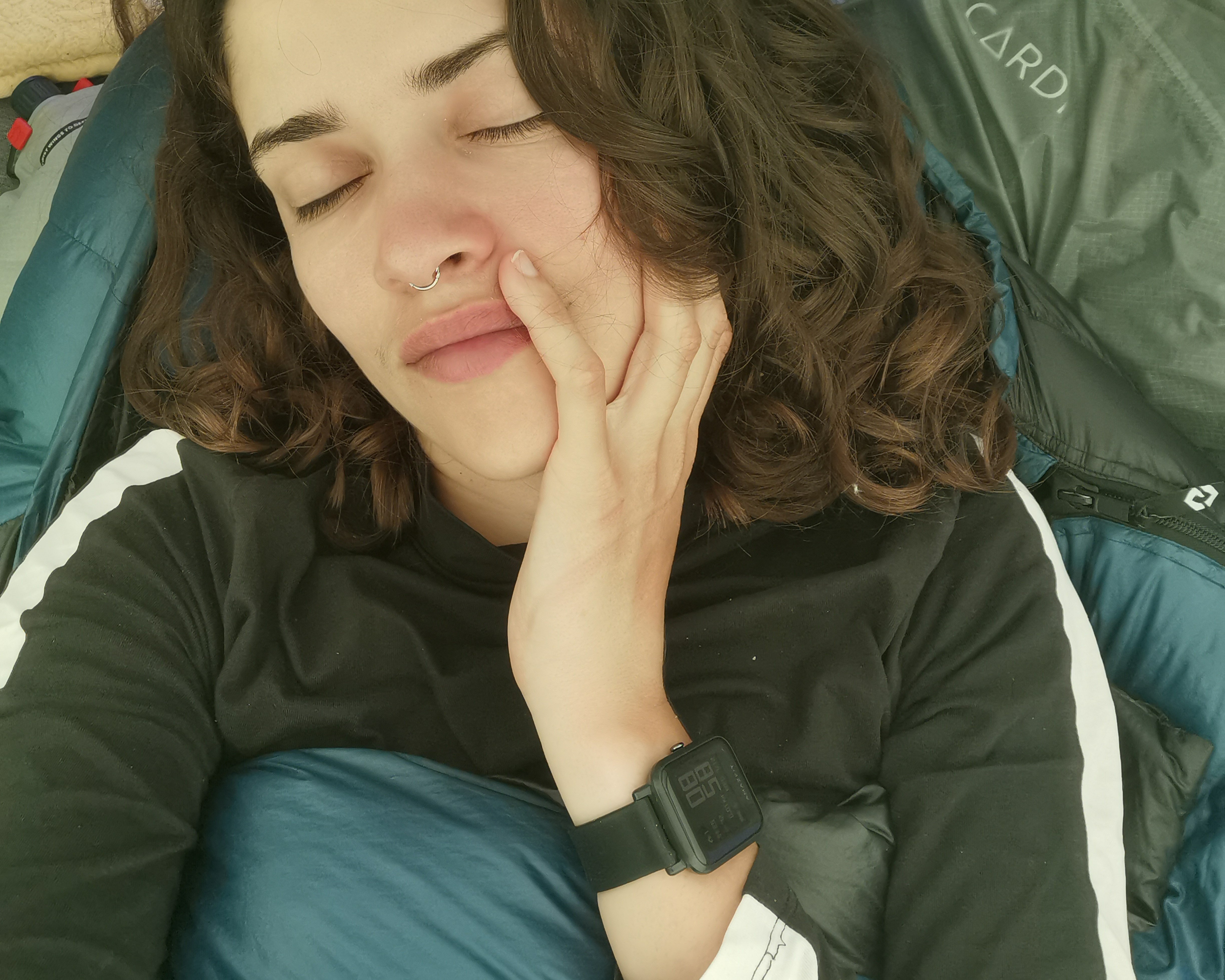 Image inédite de ma personne réchauffée par le sac de couchage Cumulus Teneqa 850