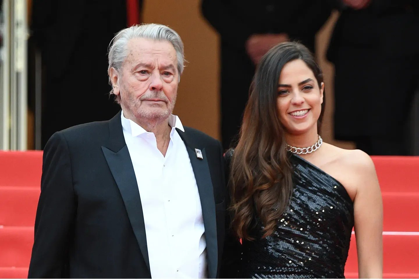 Delon sur tapis rouge avec Anouchka au festival de Cannes 2019