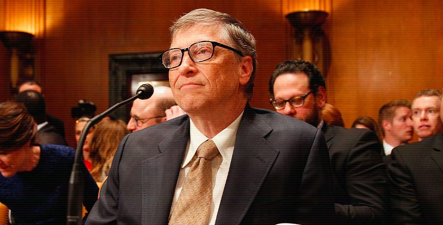 Bill Gates dans son deuxième bureau : en plein « hearing » au Sénat américain // © Getty Images