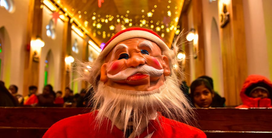 Non, ceci n’est pas un papa Noël créé grâce à Midjourney // © Getty