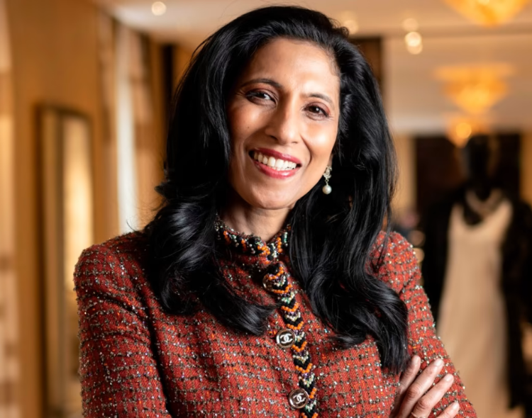 CREDITS : Annabel Lee-Ellis