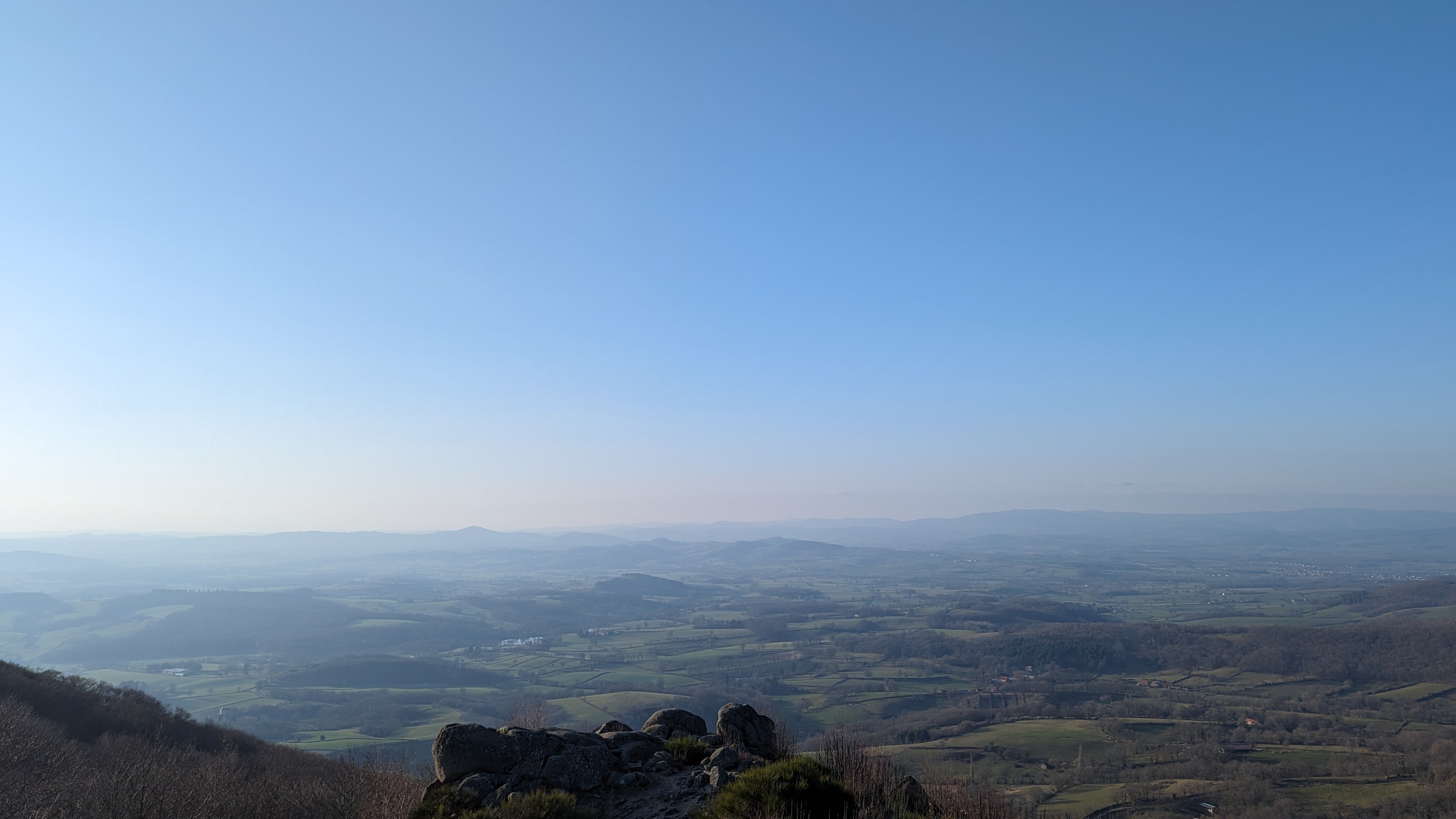 Un paysage incroyable au sud du Morvan.
