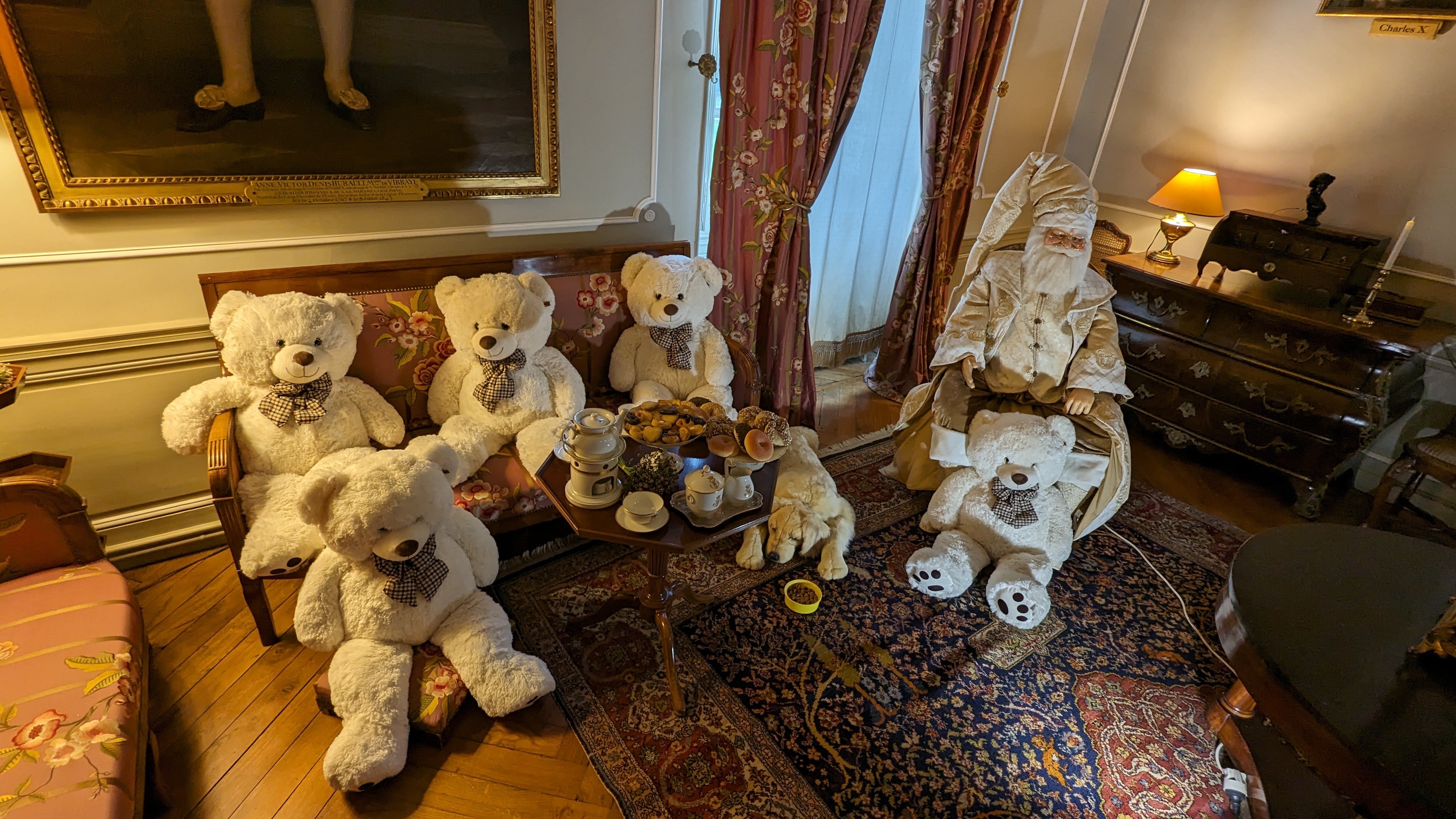 Bon après j'imagine que pour des enfants c'est sympathique mais tout cet anachronisme ne me parle pas...