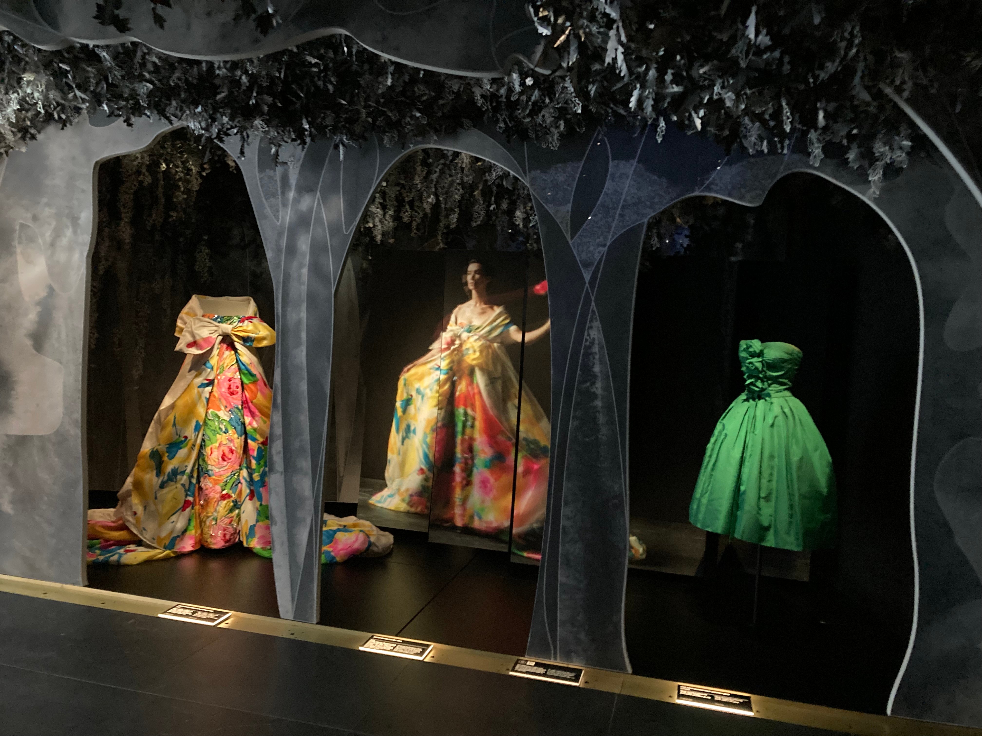 Dans l'expo Christian Dior