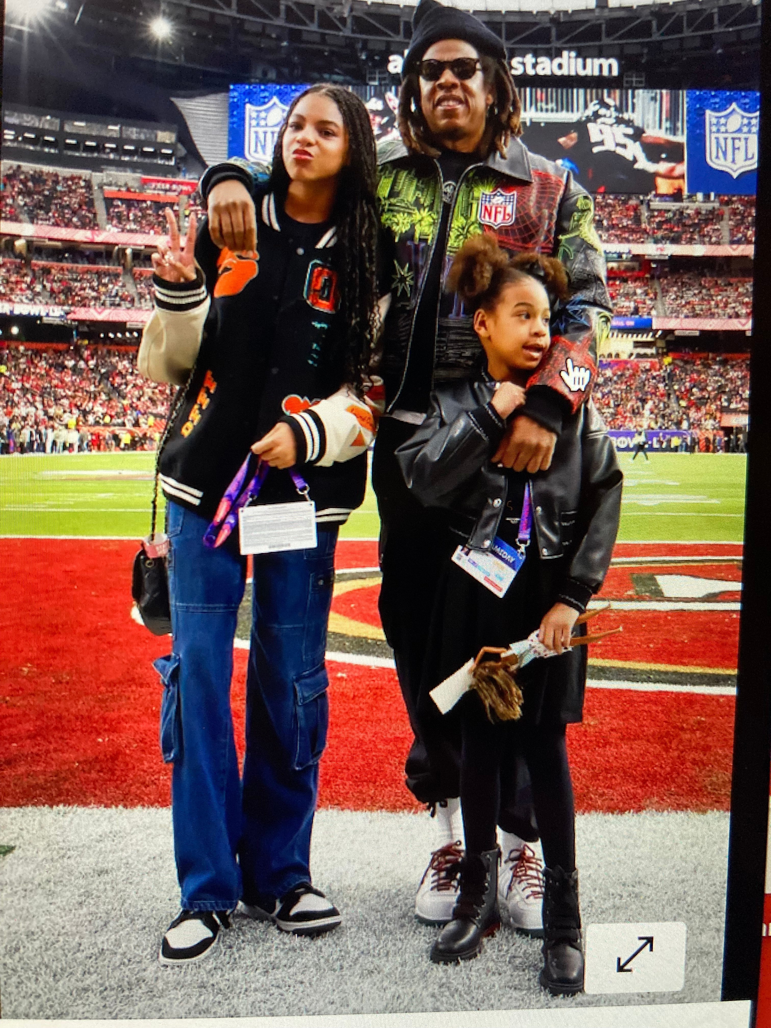Jay Z avec Blue Ivy, 12 ans, et Rumi, 7 ans