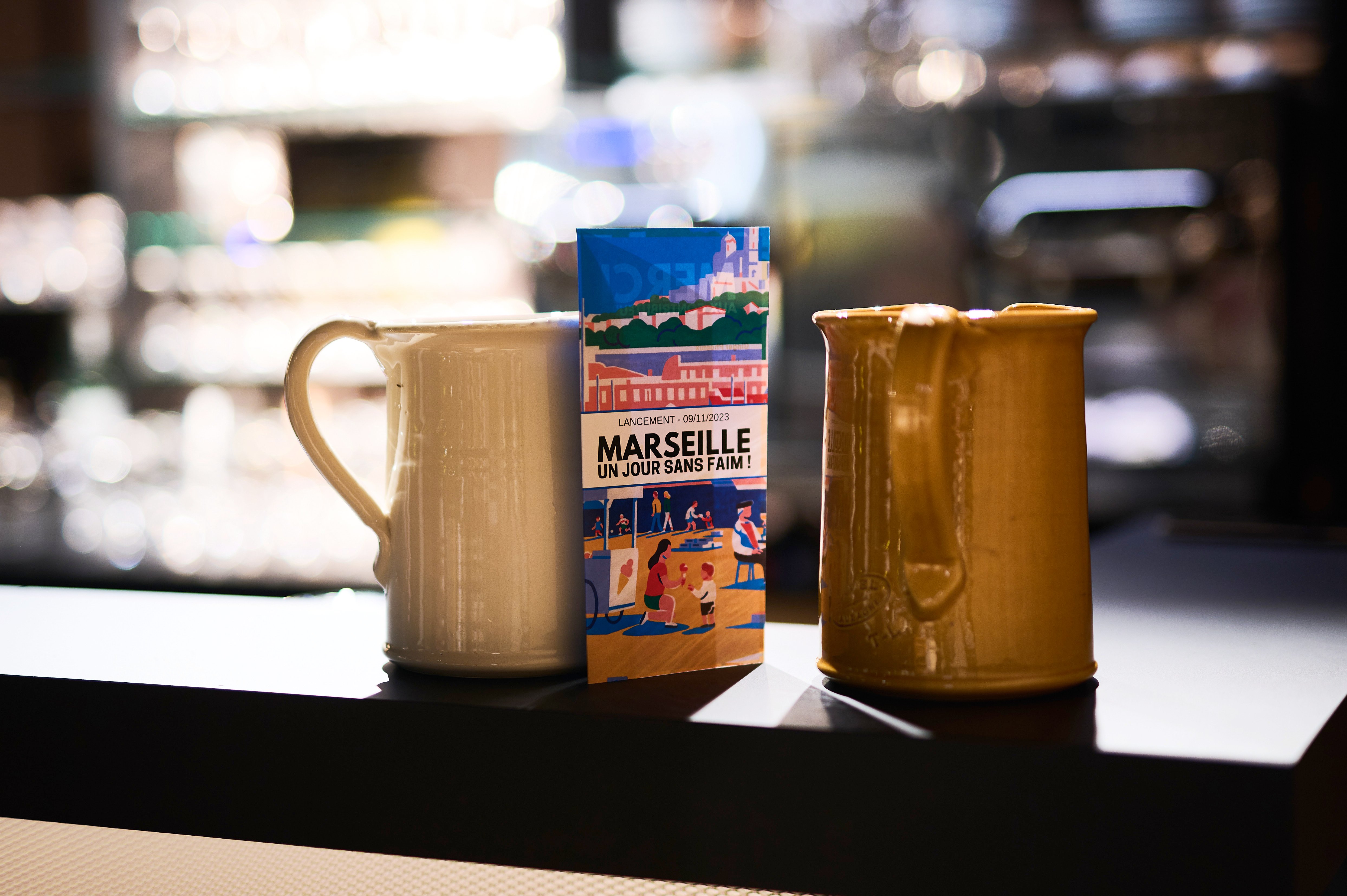 La vaisselle de l'historique Poterie Ravel située dans la ville d'Aubagne, en périphérie de Marseille