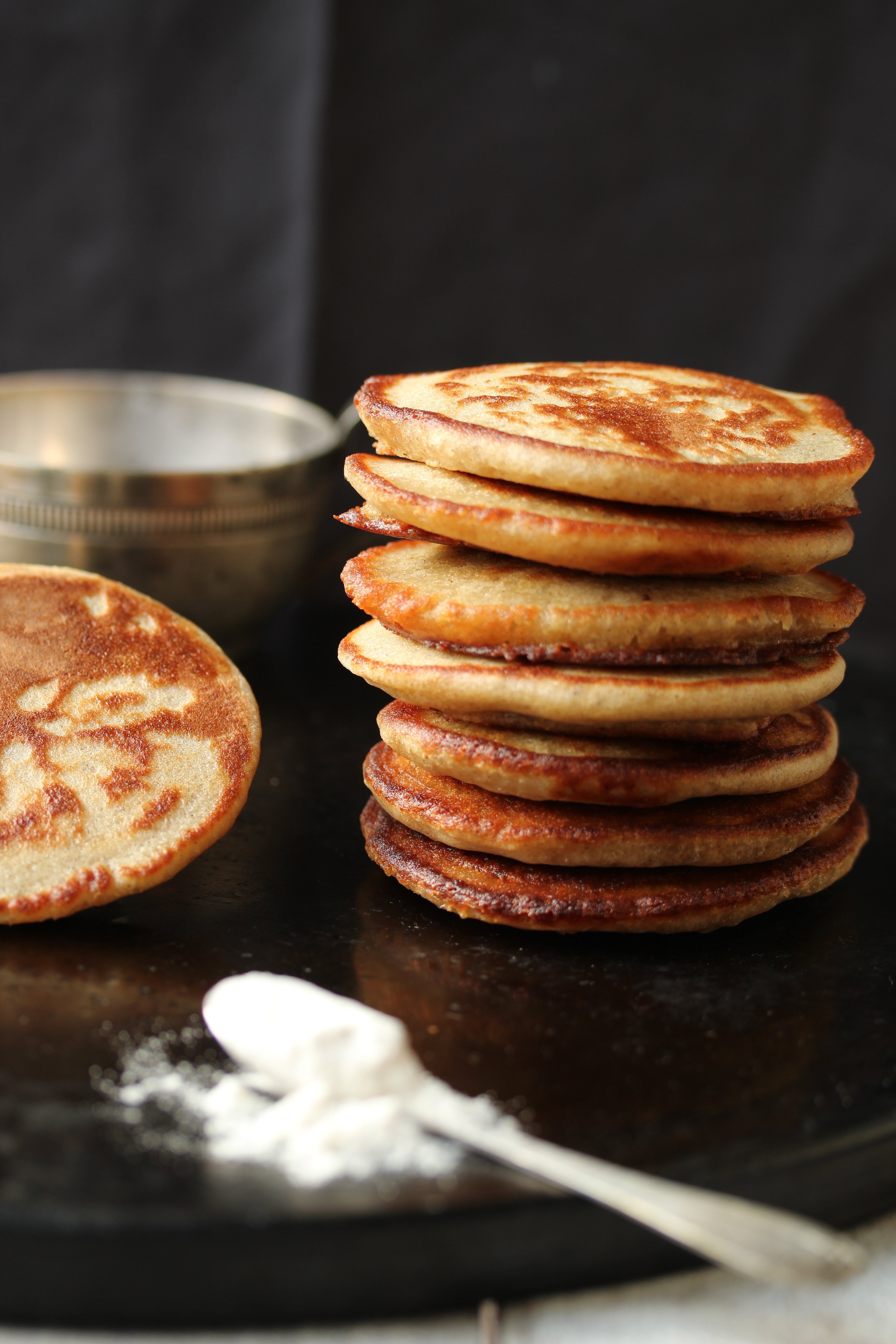 Si la recette vous intéresse, c'est ici : https://www.alimentation-integrative.fr/pancake-au-courge-et-a-la-vanille/