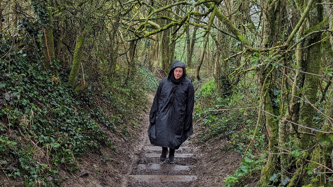 Quelques jours plus tard, à Ablain-Saint-Nazaire dans le Pas-de-Calais. La météo met nos nerfs à rude épreuve mais on ne se laisse pas abattre et on part en rando boueuse.