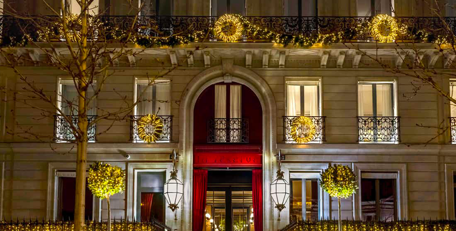 L'hôtel parisien La Réserve à 2000 euros la nuit, le genre d'endroit parfait pour les Clefs Michelin // © La Réserve