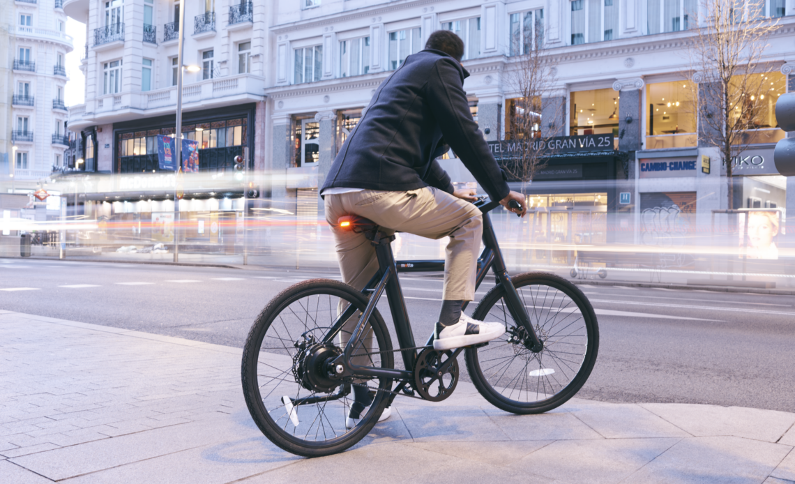 En partenariat avec Motto