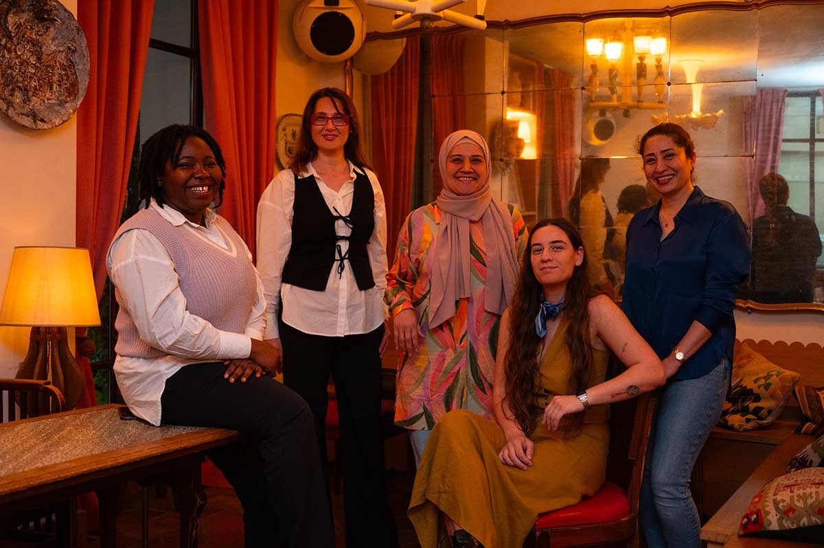 Esohe, Svitlana, Samah, Mariam et Mojgan, les cheffes réfugiées nous accueillent © Marie Genin/Feuilletons