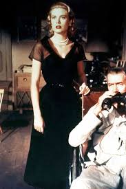 Grace Kelly et James Stewart dans "Fenêtre sur Cour"