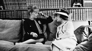 Jeanne Moreau et Coco Chanel... en tailleurs Chanel