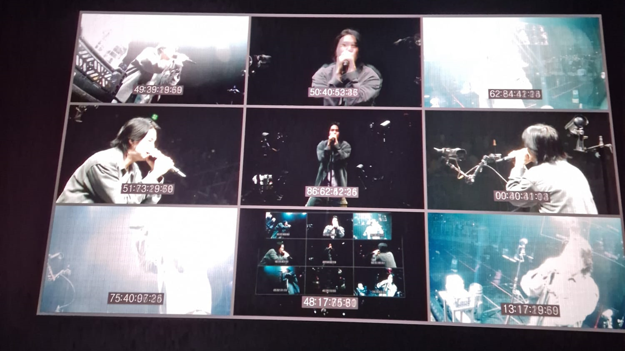 C'est juste un extrait, on n'avait pas 9 écrans à regarder 📽️