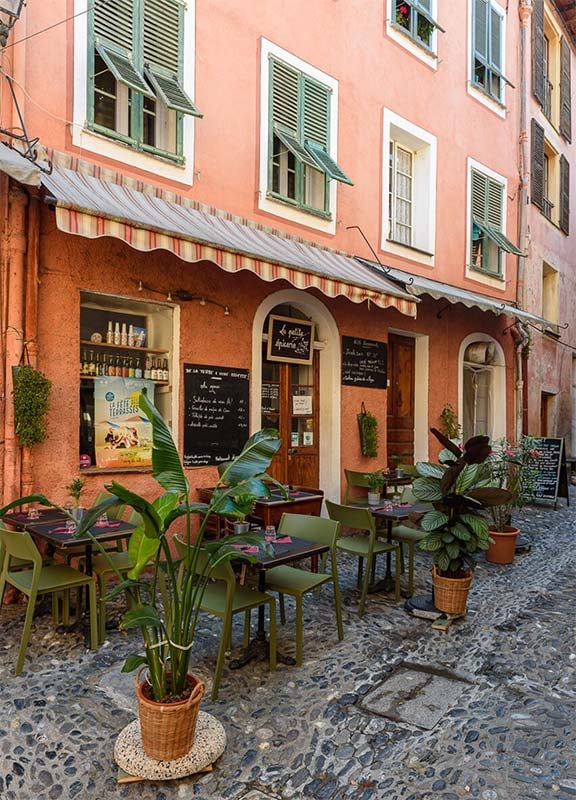 La terrasse de la Petite Epicerie de Saorge © DR