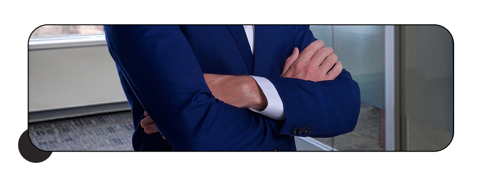 Si les posts Linkedin étaient une posture (btw, ce sont bien les bras de Matthew Baltzell) // @Matthew Baltzell
