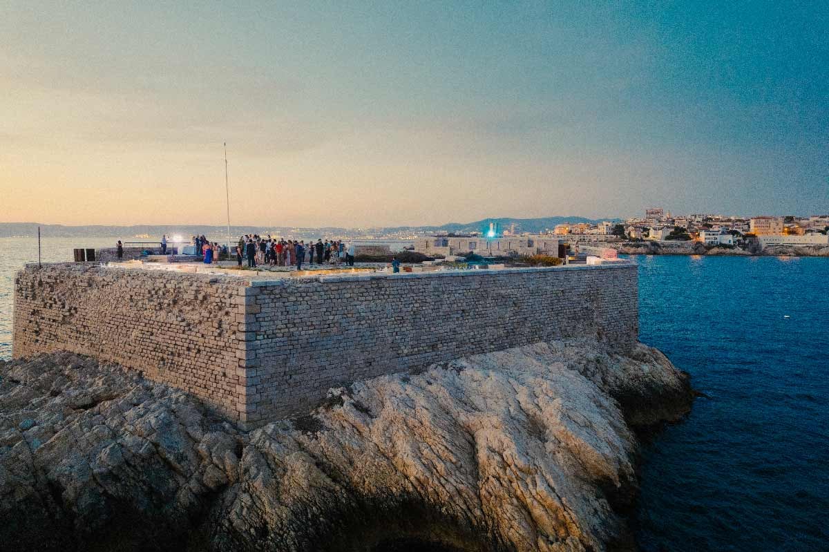 Un îlot de plaisir à Marseille © Cyril Perronace