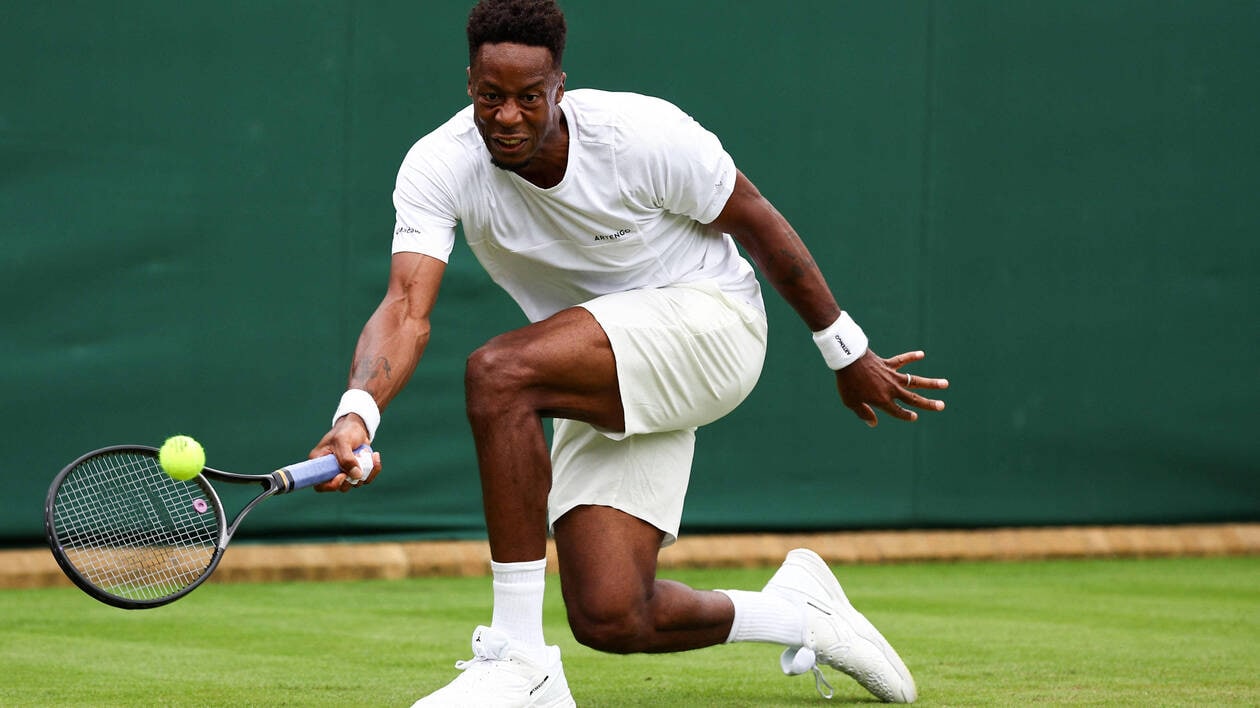 Rare image en 20 ans d'un Gaël Monfils motivé et pas mauvais sur une surface qu'il abhorre.