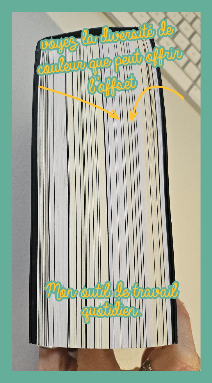 Les papetiers nous fournisse des échantillons, nuanciers de leurs gammes. Outil indispensable pour pouvoir faire les bons choix.