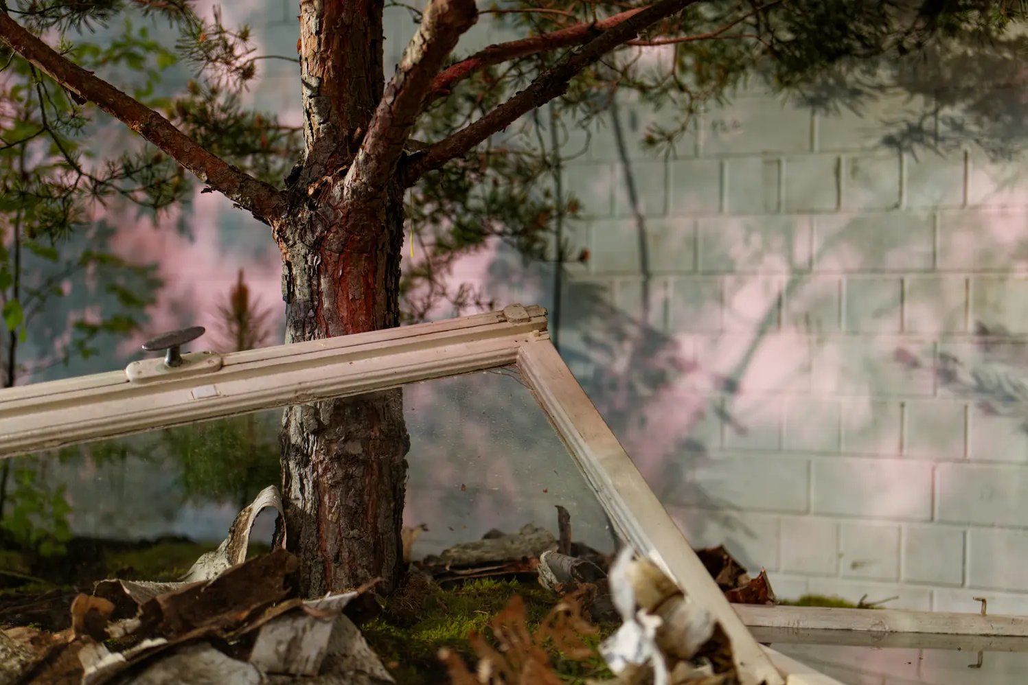 Quelques installations indoor plus “conceptuelles” mais très graphiques également.