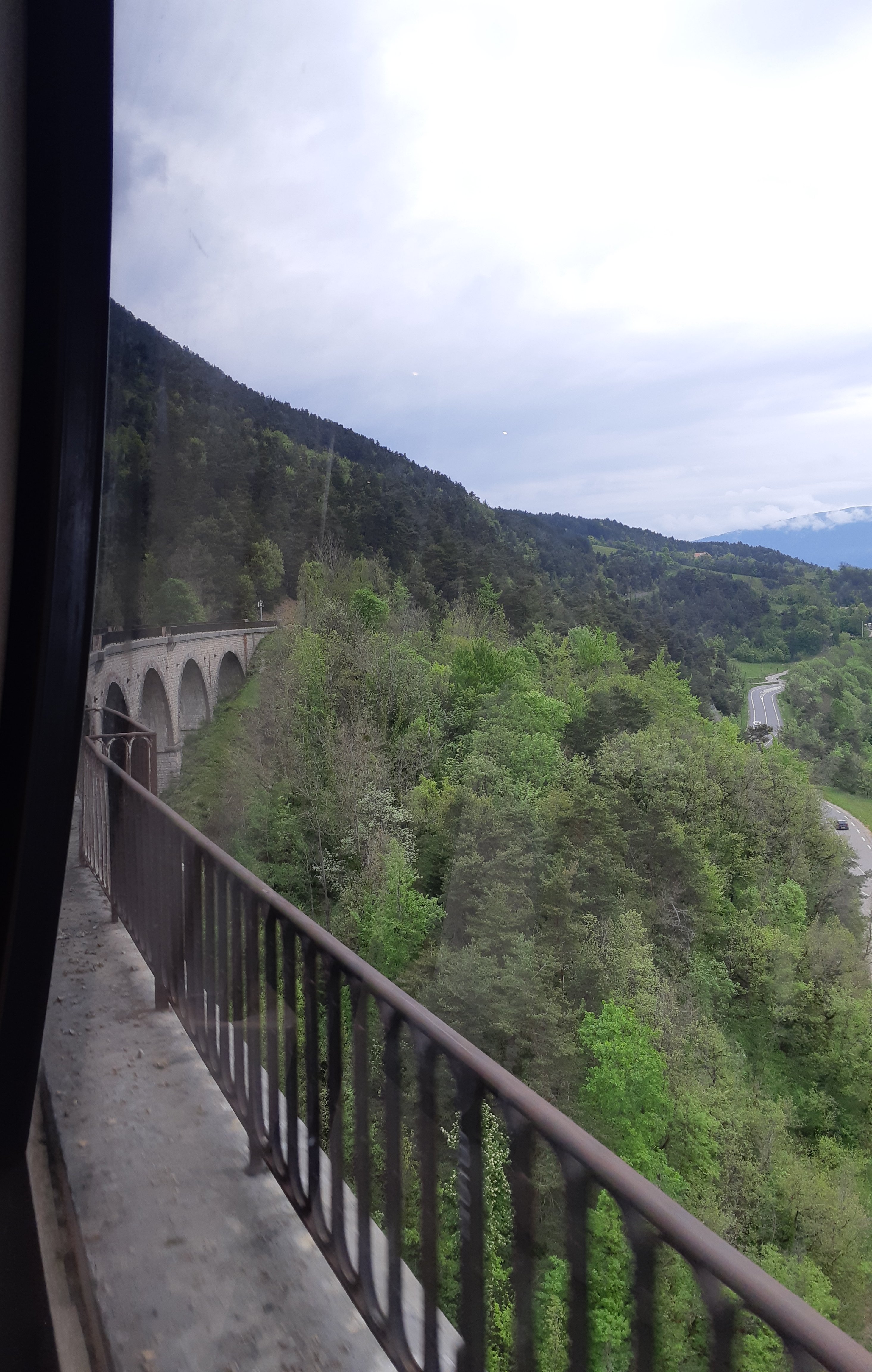 Pont-tunnel-pont-tunnel...