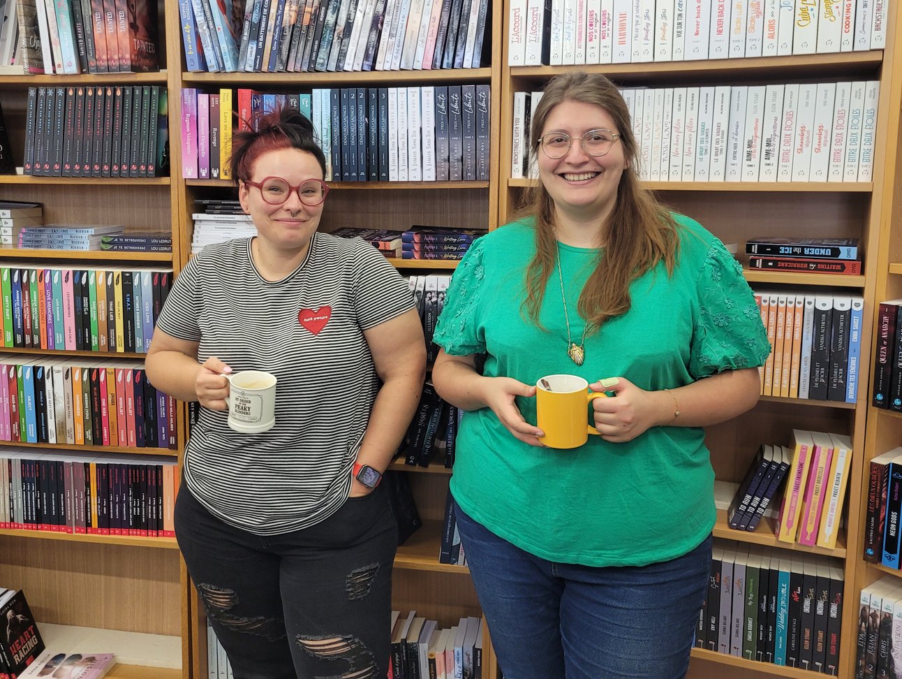  Marie Wietzorrek et Roxane Puyou-Megnou travaillent depuis six mois dans une librairie spécialisée et sont fans de romances.