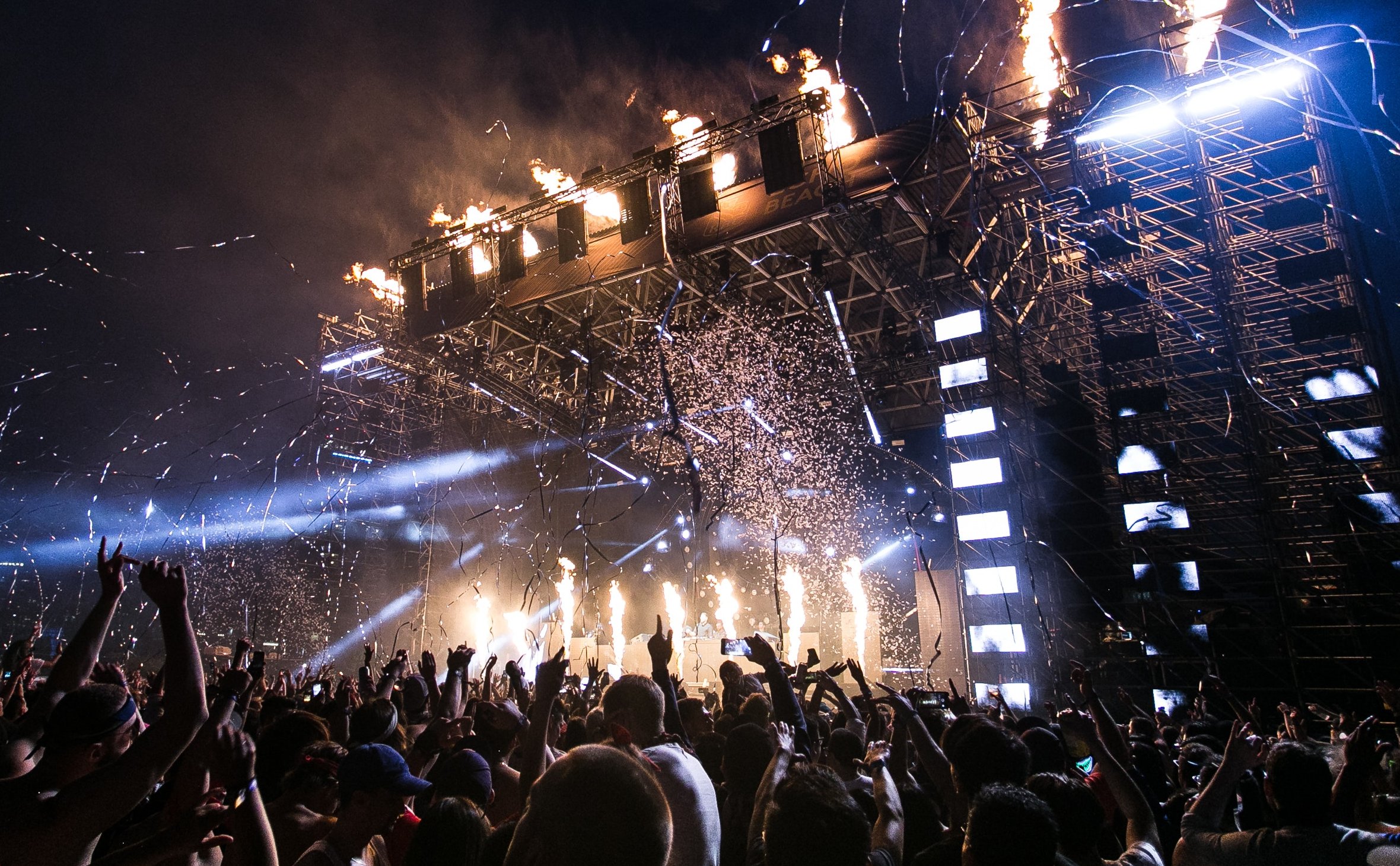 "Vous l'avez aimée ma dernière NL ??? OUI?? Faites du bruit!!!" (Photo de Wendy Wei)