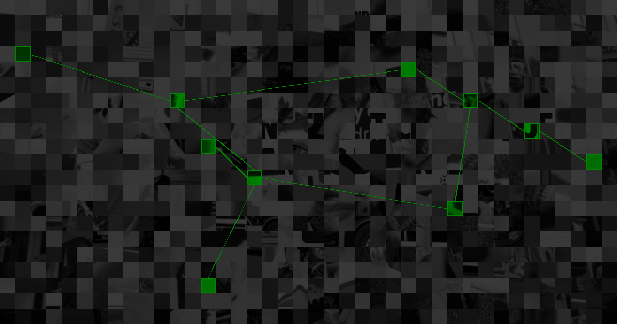 Un robot qui se recharge contre des animaux