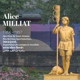 Statue d'Alice Milliat lors des JO de Paris 2024
