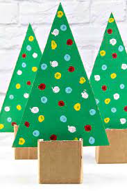...les sapins en carton