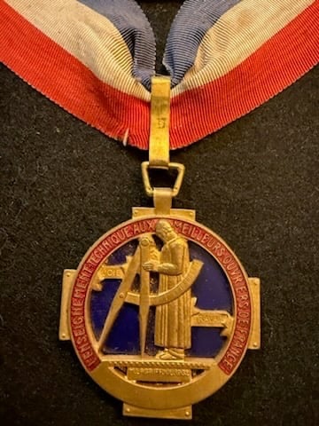 La médaille du Meilleur Ouvrier de France <3