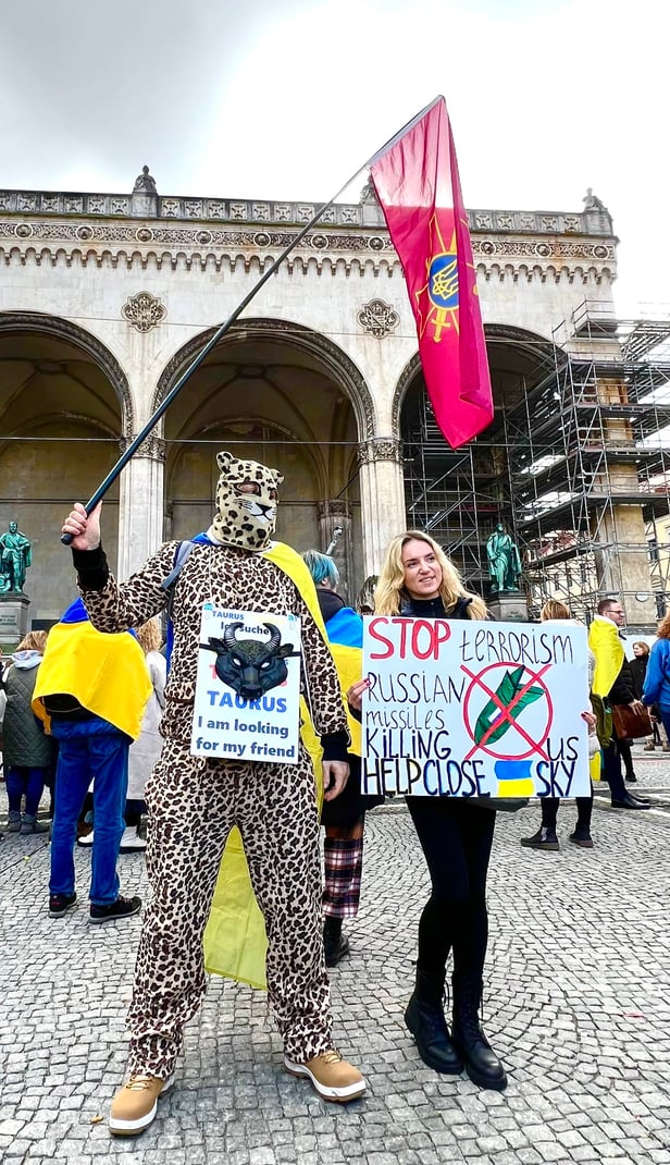 A Munich, un manifestant réclamait à l'Allemagne la livraison des missiles Taurus