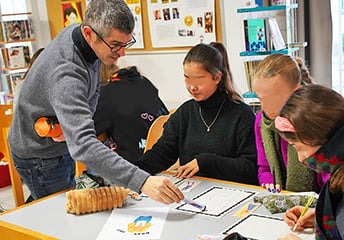 Quand Franck fait découvrir le manga à des collégiens.