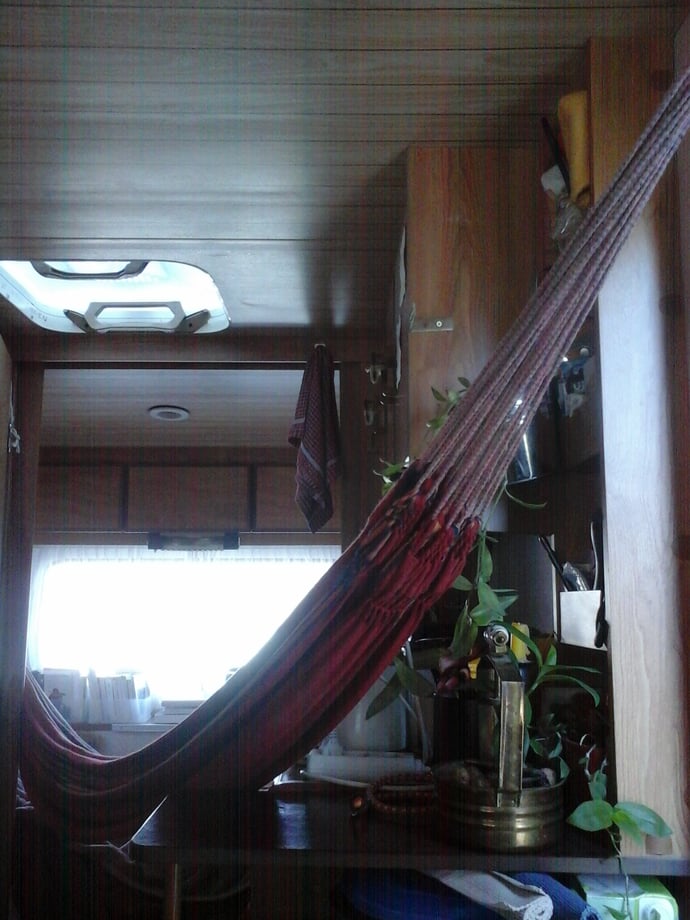 Ma chambre-lit-matelas à mémoire de forme dépliée :-),  Montacher-Villegardin (89), 14 juillet 2017, photo AB