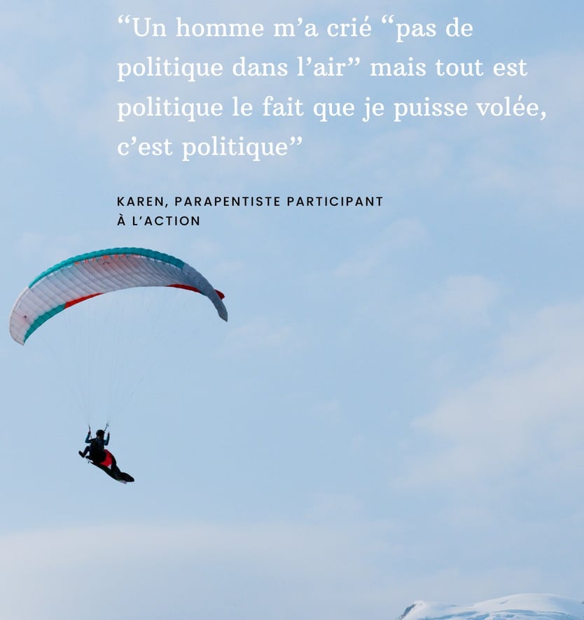 Photo de Globule Radio, 21 août 2025. Descente en parapente pour la paix en Palestine