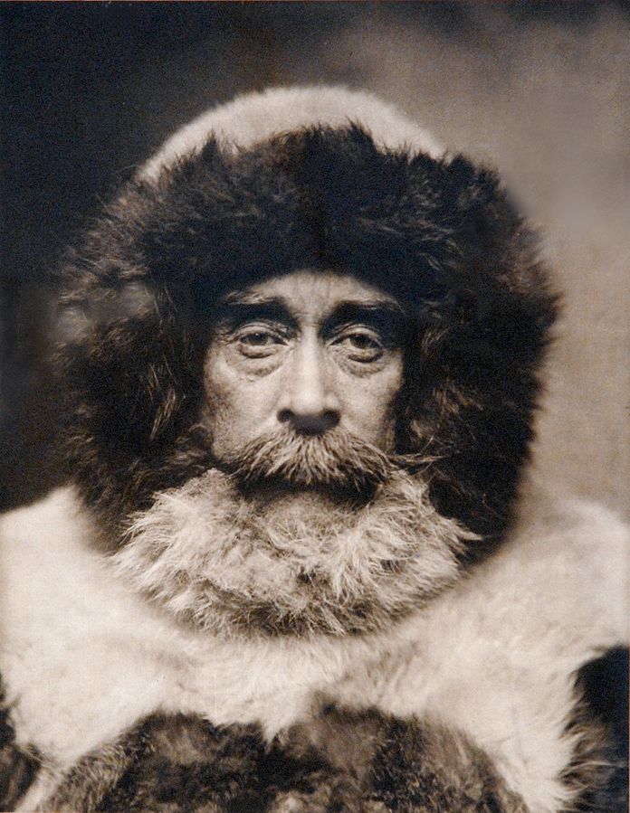 Si ça se trouve, les documents prouvaient que la pilosité faciale de Peary avait atteint le pôle deux jours avant lui. 