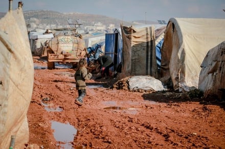Camp de réfugié à Idlib (Syrie) où des migrants tentent de fuir la guerre civile (A. Akacha)
